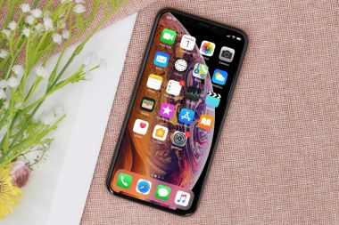 iPhone XS 64GB | 256GB 99%